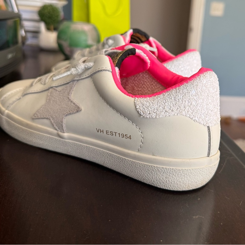 Vintage Havana White and Pink Sneakers